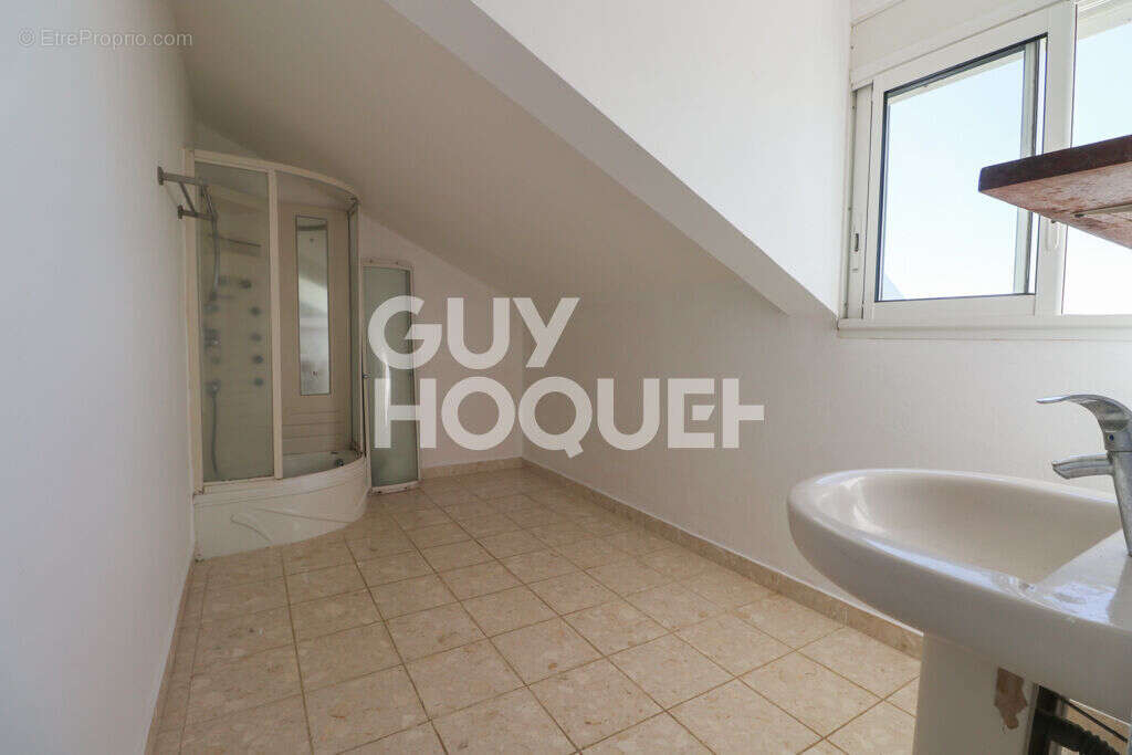 Maison Duplex - 128m2 - Quartier calme - photo 12