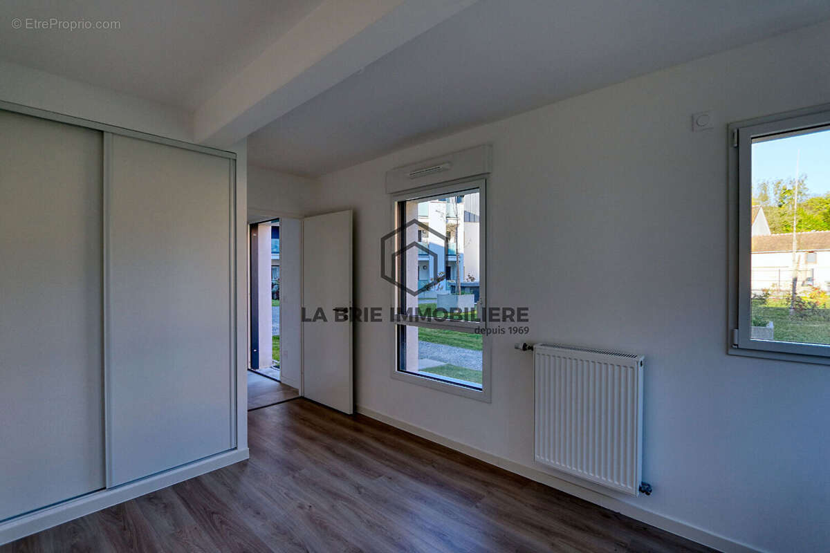 Appartement à RUBELLES