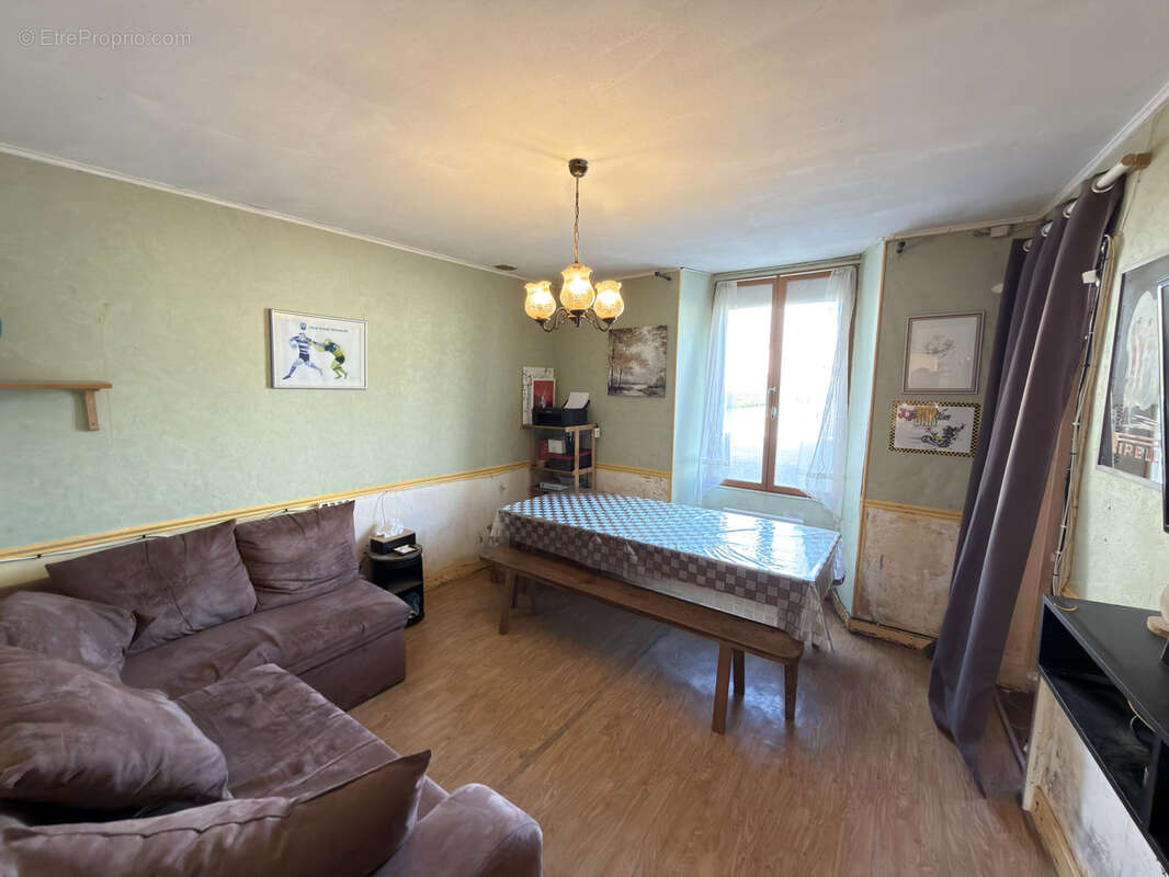 Maison à UMPEAU