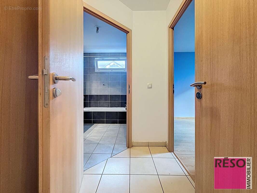 Appartement à VILLE-LA-GRAND