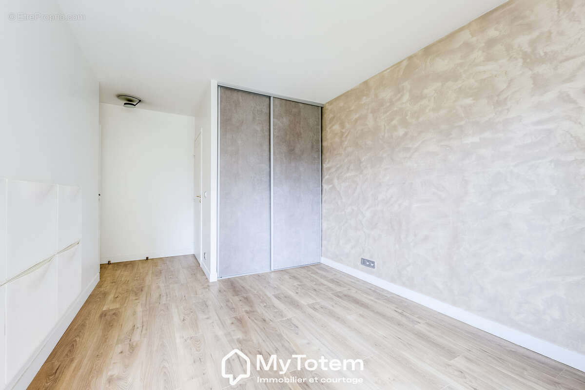 Appartement à LEVALLOIS-PERRET