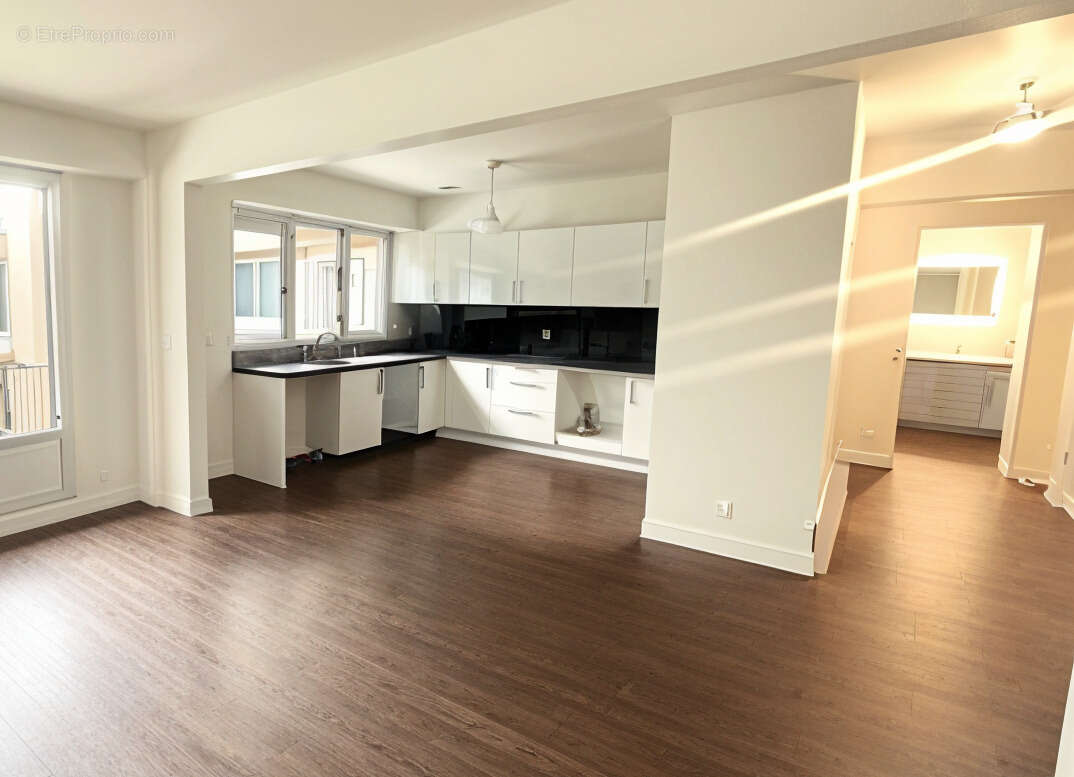 Appartement à SAINT-MAUR-DES-FOSSES