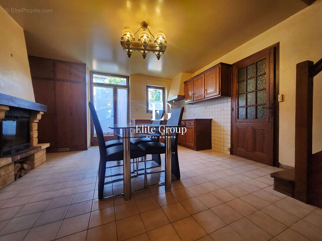 Maison à SIORAC-EN-PERIGORD