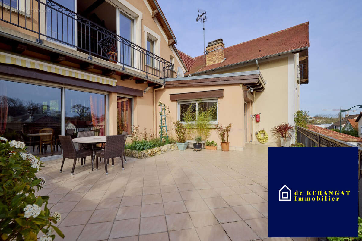 Maison à LE PLESSIS-ROBINSON