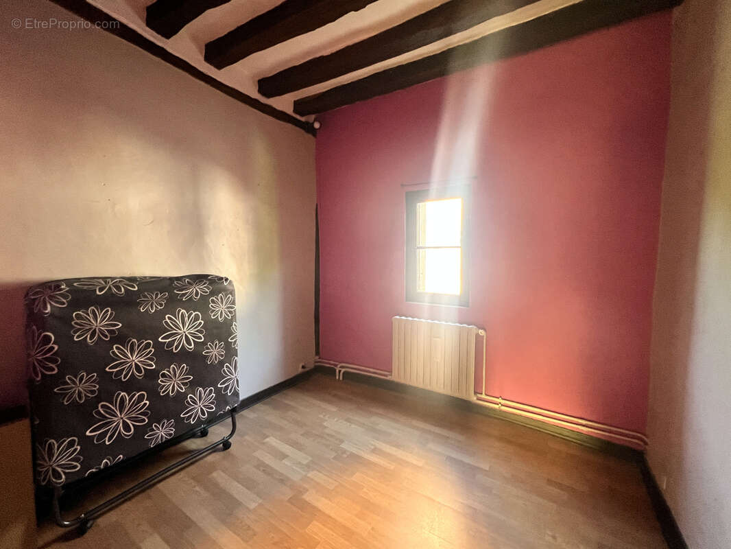 Maison à CHERISY