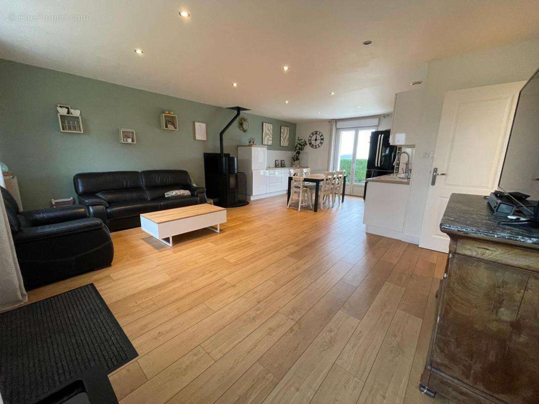 Maison à SAINT-VICTOR-L&#039;ABBAYE