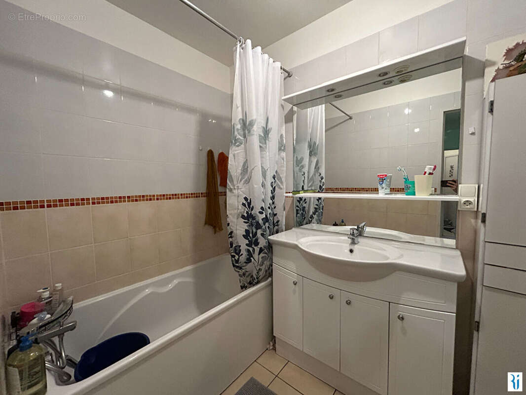 À vendre appartement loué Rouen 3 pièces 63.98 m2 - photo 6