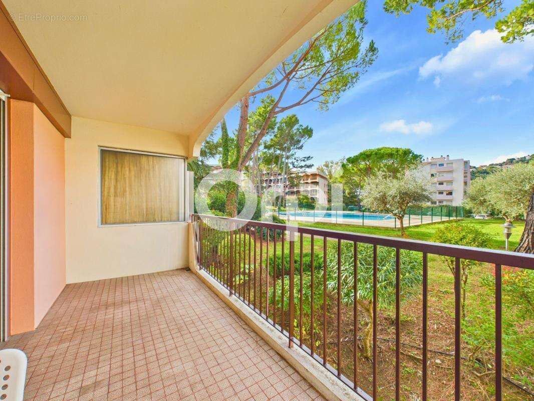 Appartement à MANDELIEU-LA-NAPOULE