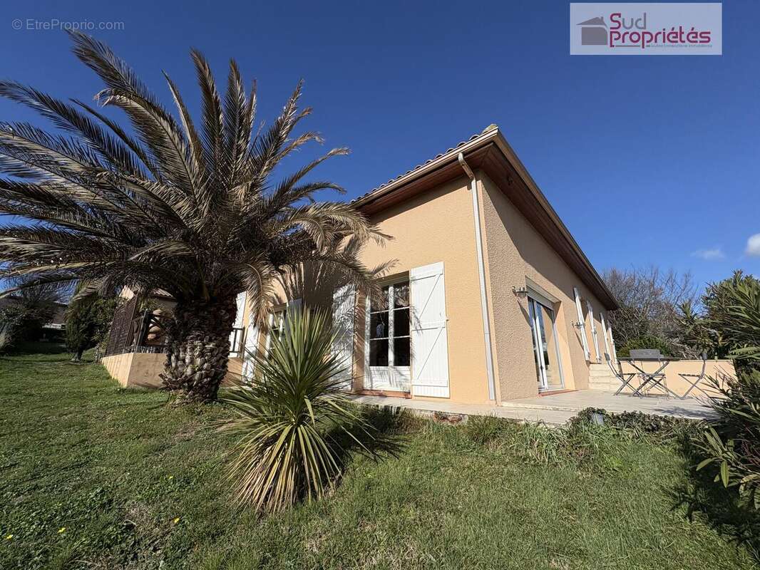 n°5 - Maison à SAINT-CLAR-DE-RIVIERE