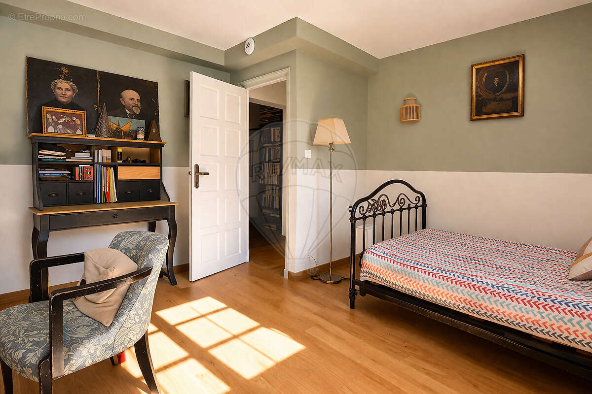 Maison à ROQUEFORT-LES-PINS