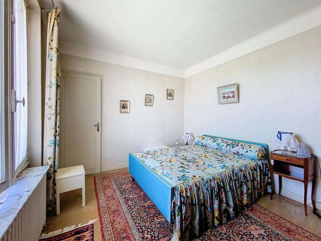 Maison à SAINT-PIERRE-LES-NEMOURS