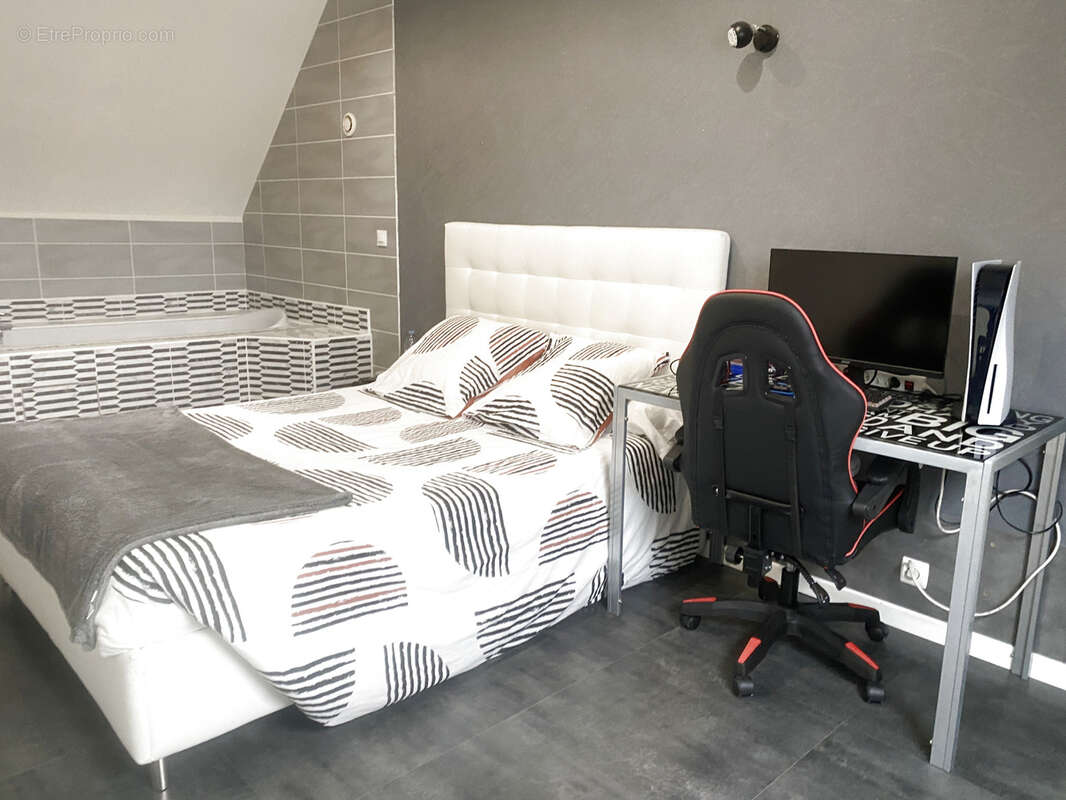 Maison à LE NEUBOURG