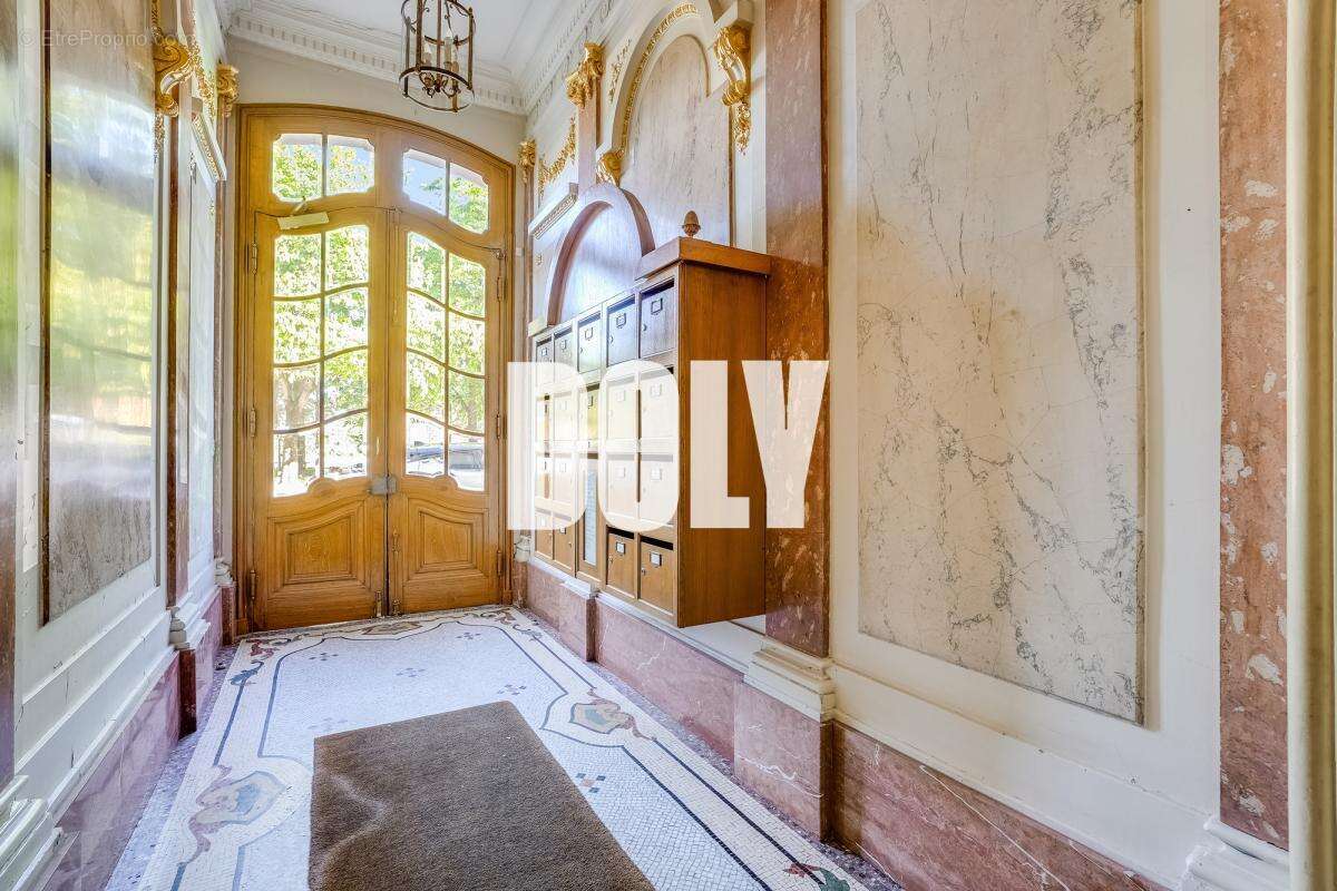 Appartement à PARIS-11E