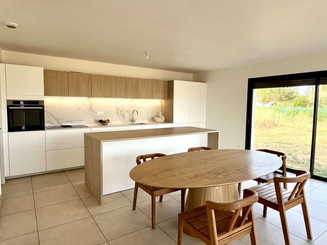 Maison de Plain-Pied, Contemporaine T4 avec Garage - photo 6