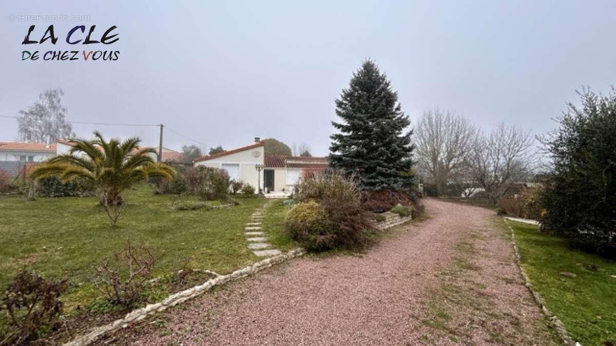 Maison à BENET