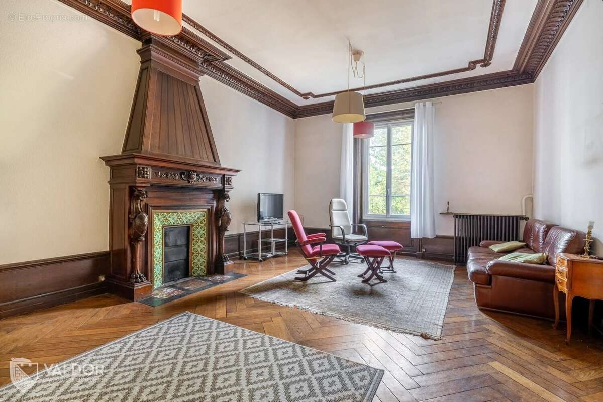 Maison à SATHONAY-CAMP