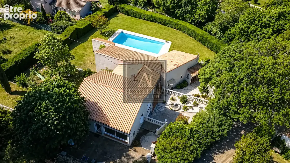 Maison avec dépendance, garages, atelier, piscine sur une parcelle de 7559 m2 - photo 13