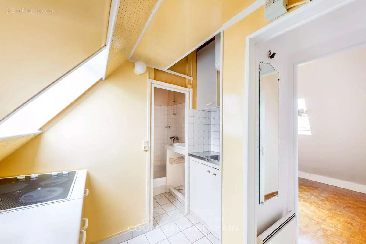 Appartement à PARIS-3E