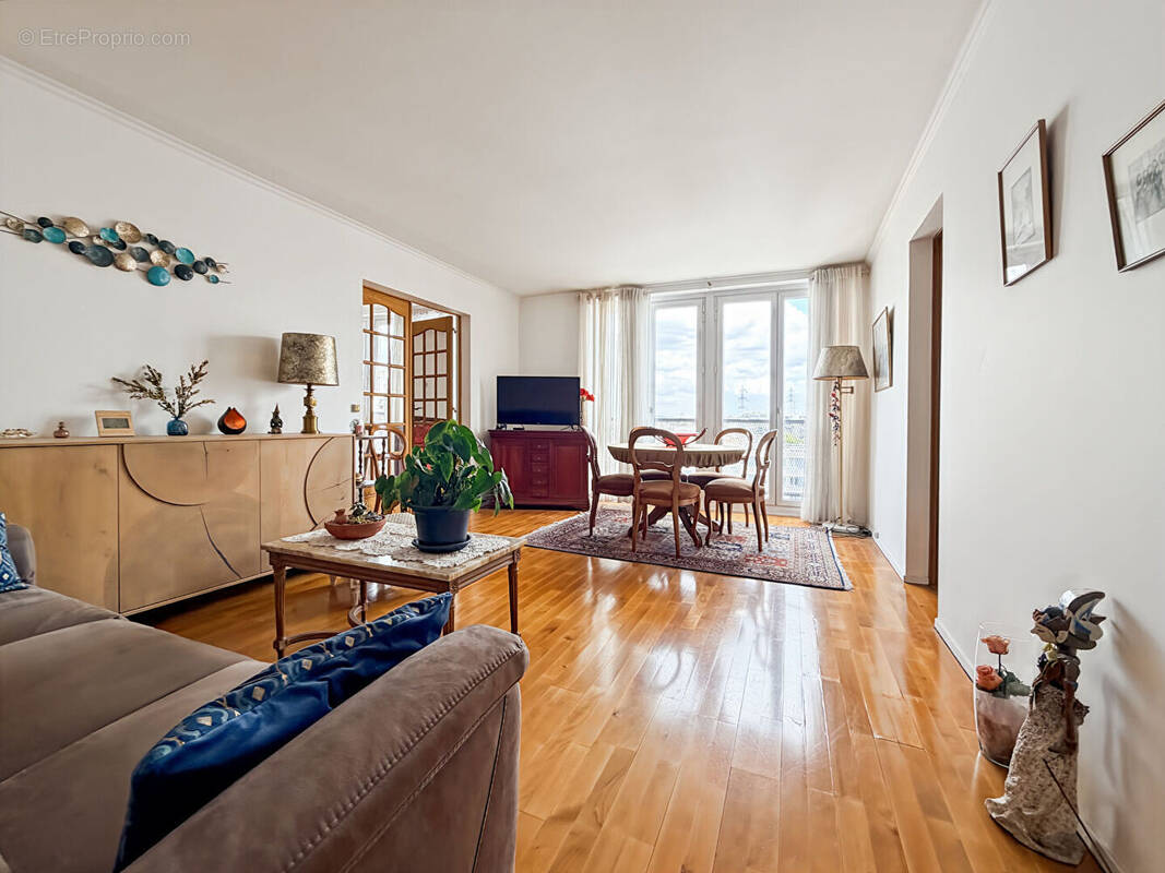 Appartement à ROSNY-SOUS-BOIS
