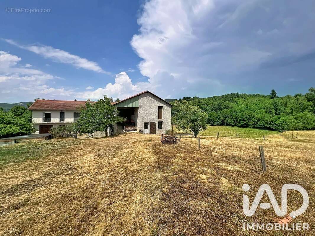 Maison 123 m² à Coubon  - photo 7