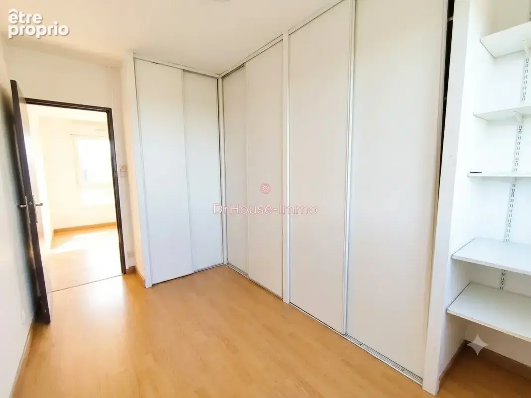 Appartement 5 pièces 81 m² à vendre à Carbon-Blanc (33560) - photo 8