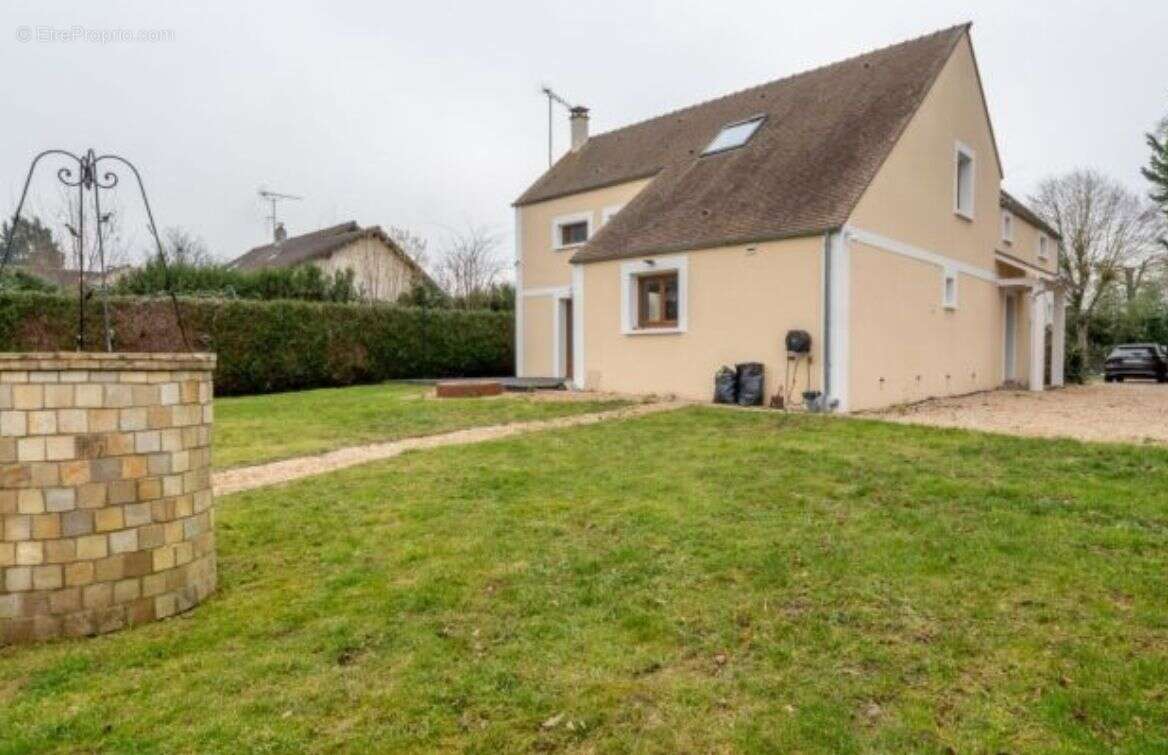 Maison à CONDE-SUR-VESGRE