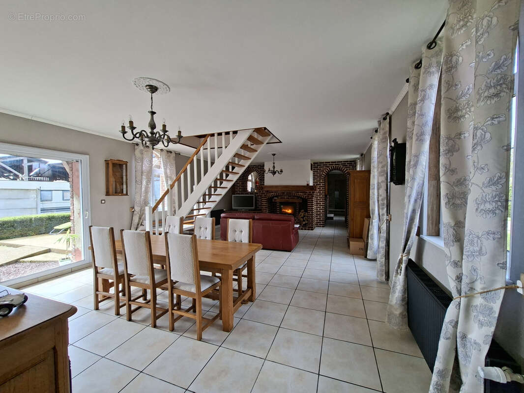 Maison à FRIAUCOURT