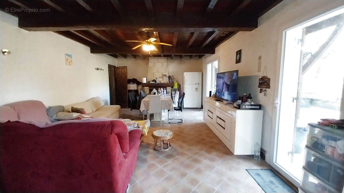 Maison à CHATEAU-L'EVEQUE