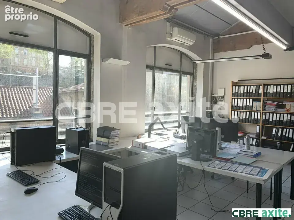Commerce 541 m² à Vienne  - photo 2