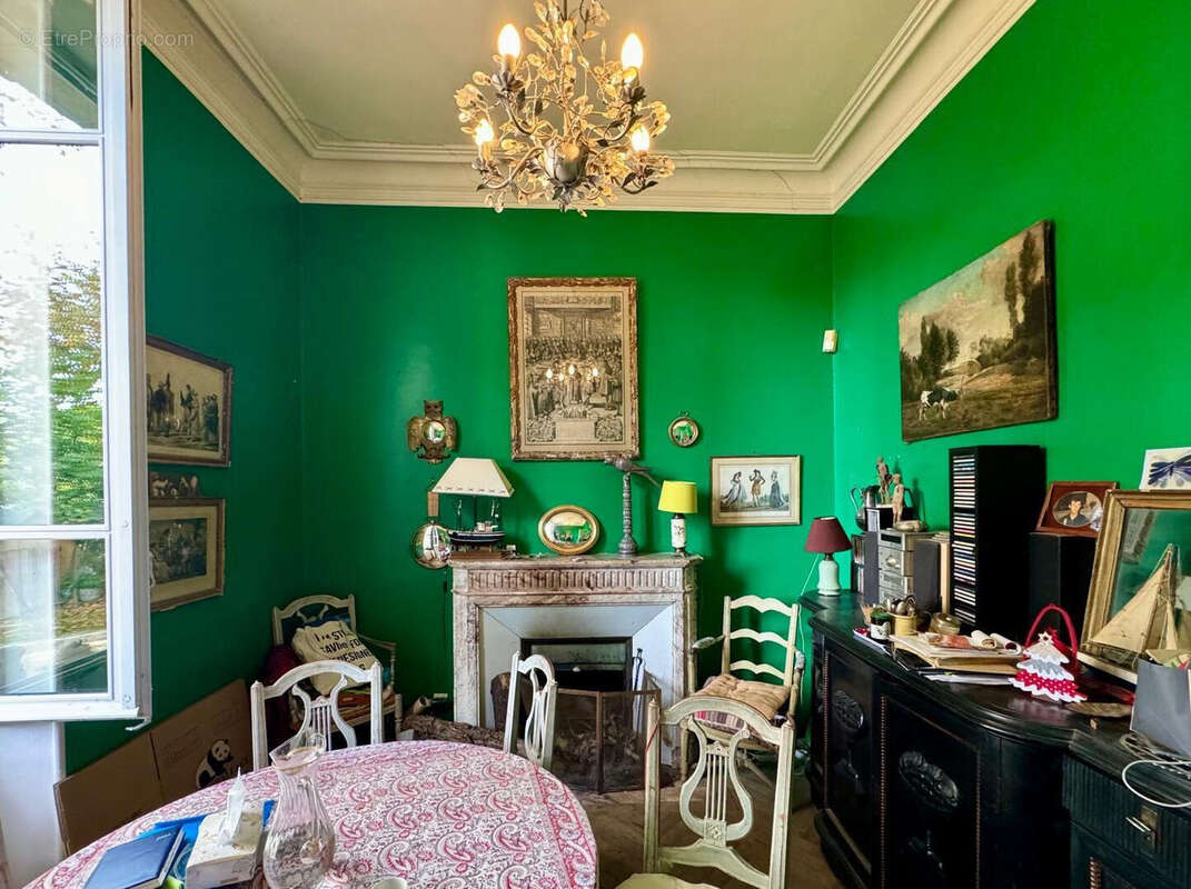 Maison à L'ISLE-SUR-LA-SORGUE