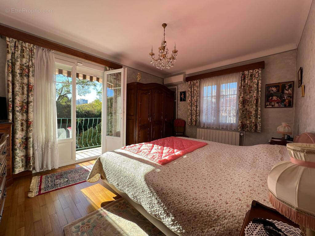 Maison à BAGNOLS-SUR-CEZE