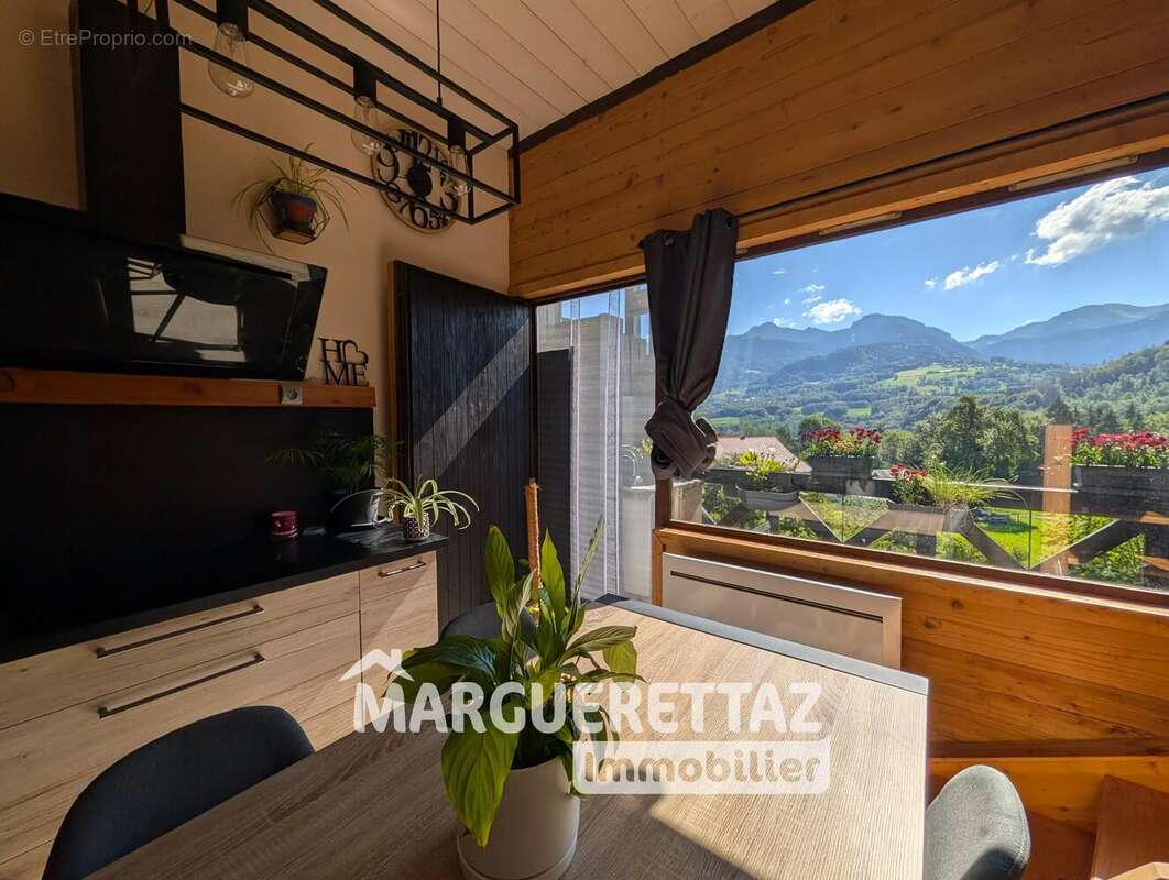 Appartement à SAINT-JEOIRE