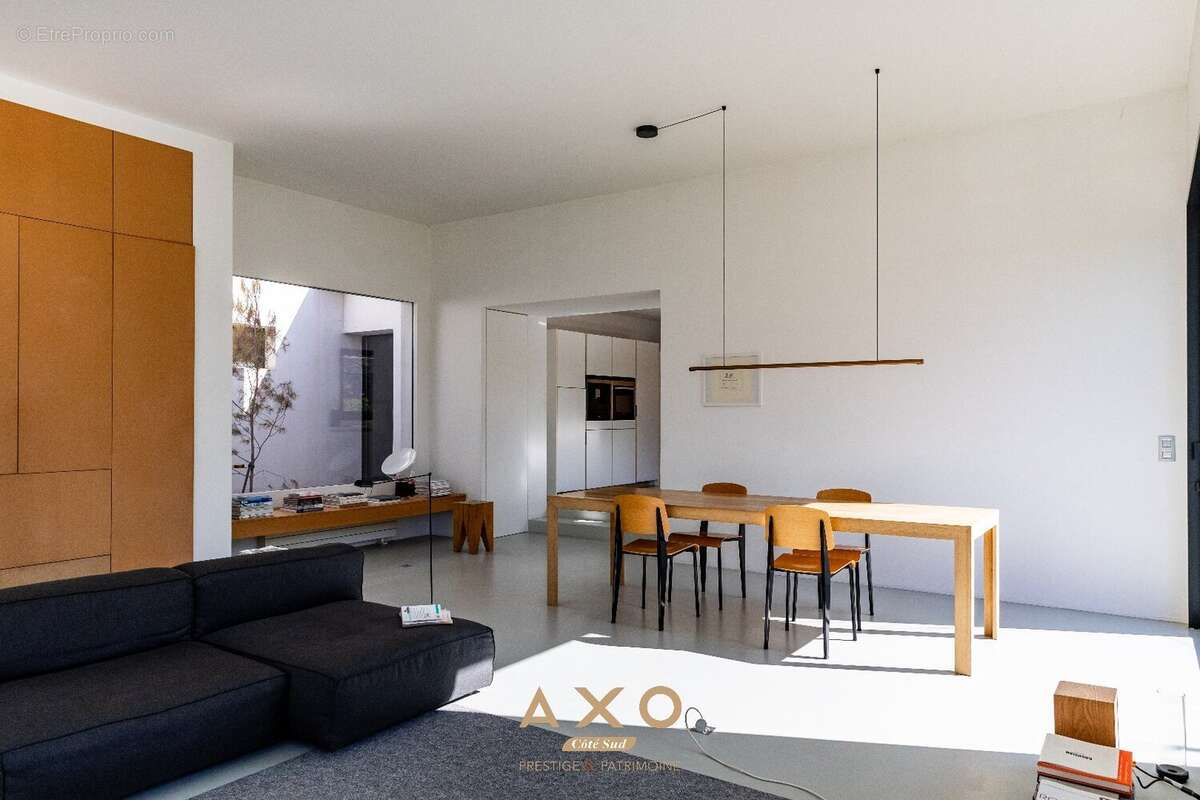 Maison à LE THOLONET