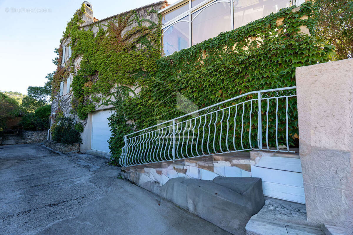 Maison à BOUC-BEL-AIR