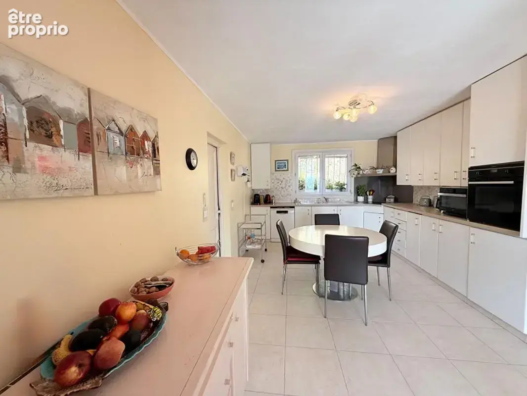 Splendide Villa T6 avec vue mer panoramique -  Piscine - Double garage - photo 6