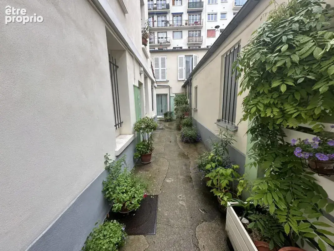 Deux pièces - Paris 20 - 33m² - photo 1