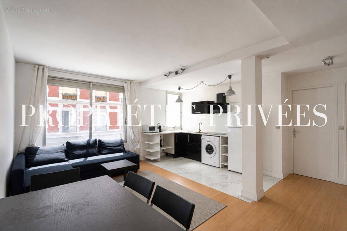 Appartement à PARIS-11E