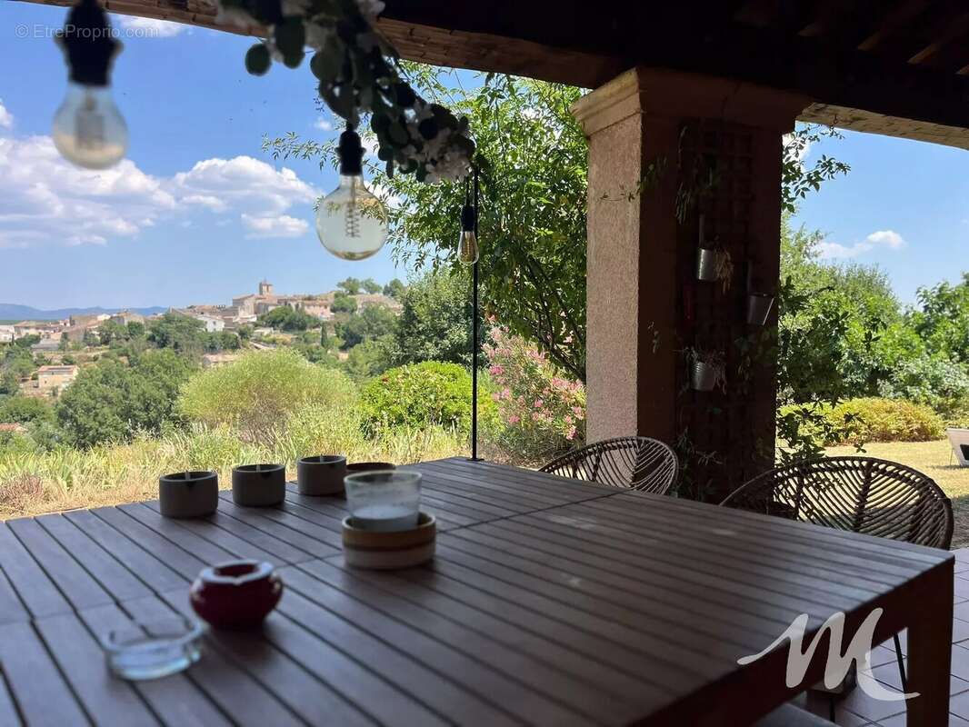 Grande maison de Charme à vendre  à Montmeyan avec Piscine, garage, abri voiture - photo 22