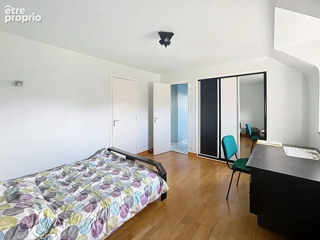 Maison  191 m²  4 chambres - photo 8