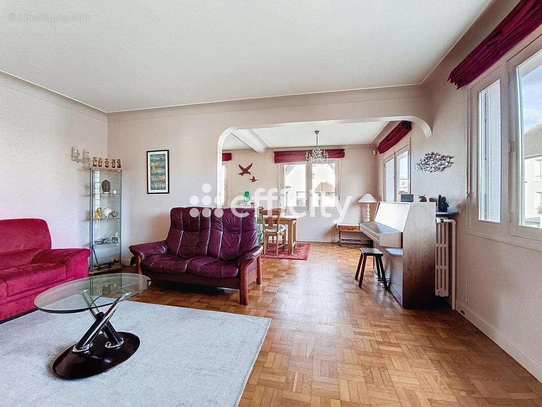 Maison à SAINT-GRATIEN