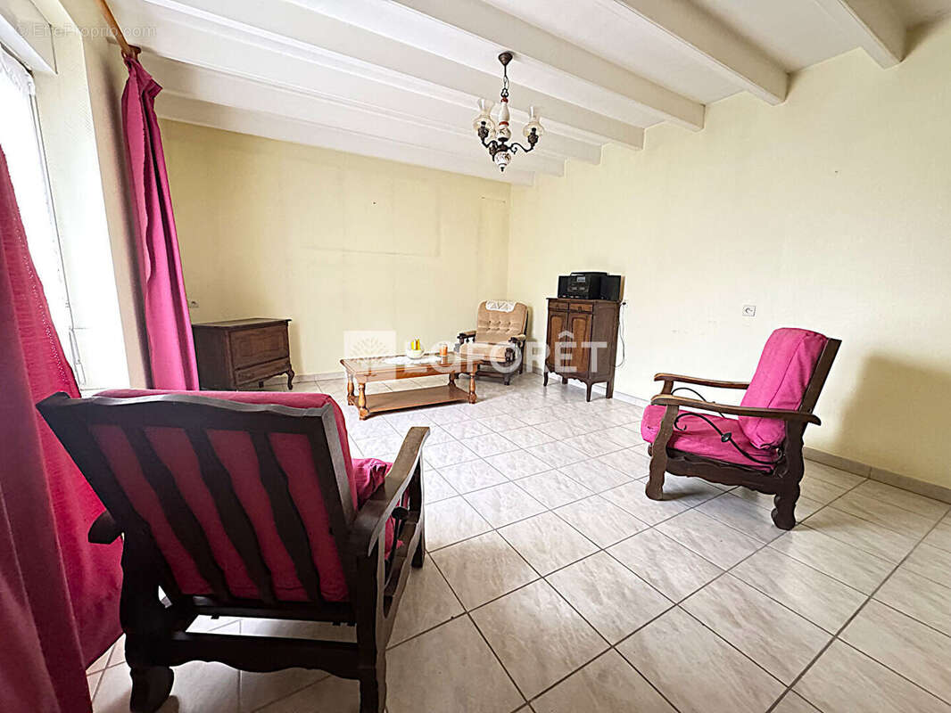 Maison à NIEULLE-SUR-SEUDRE