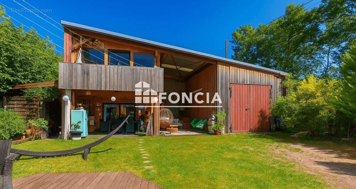 Maison à VERNOU-SUR-BRENNE