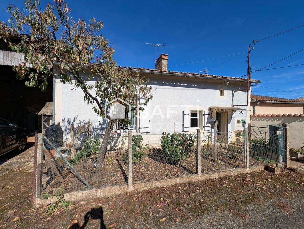 Photo 1 - Maison à LA FORET-DE-TESSE