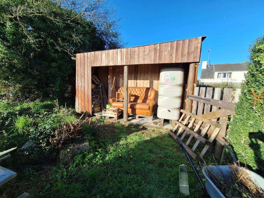 Maison à PLOUEGAT-GUERAND