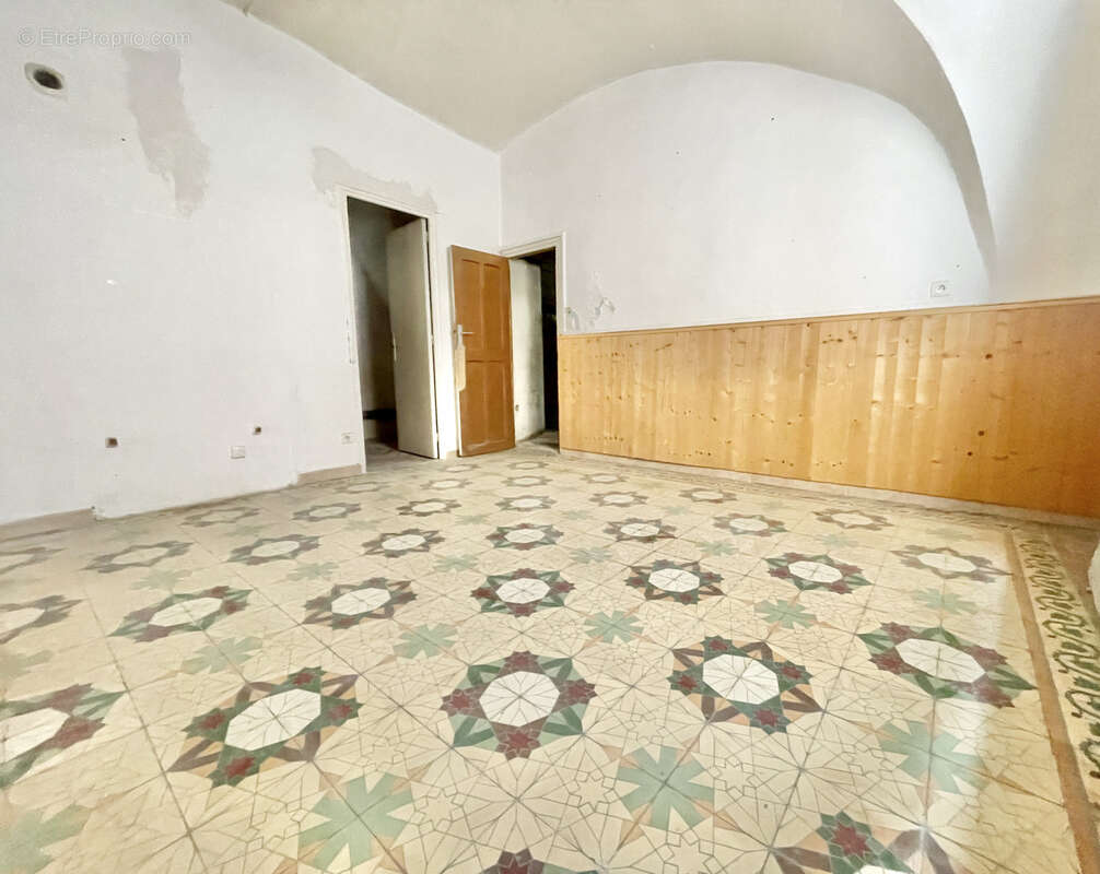 Maison à MONTPEYROUX