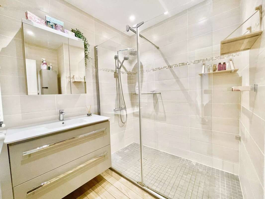 Appartement à LE CANNET