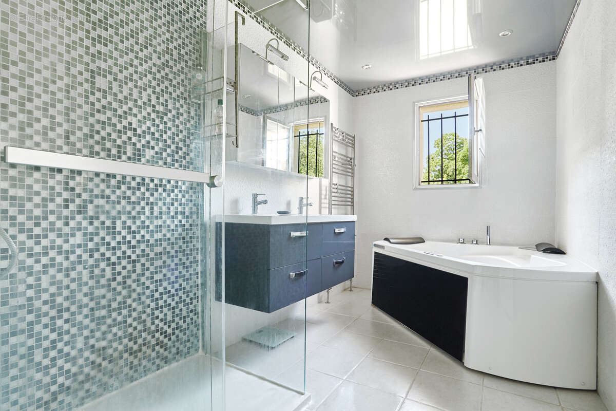 Maison à DEUIL-LA-BARRE