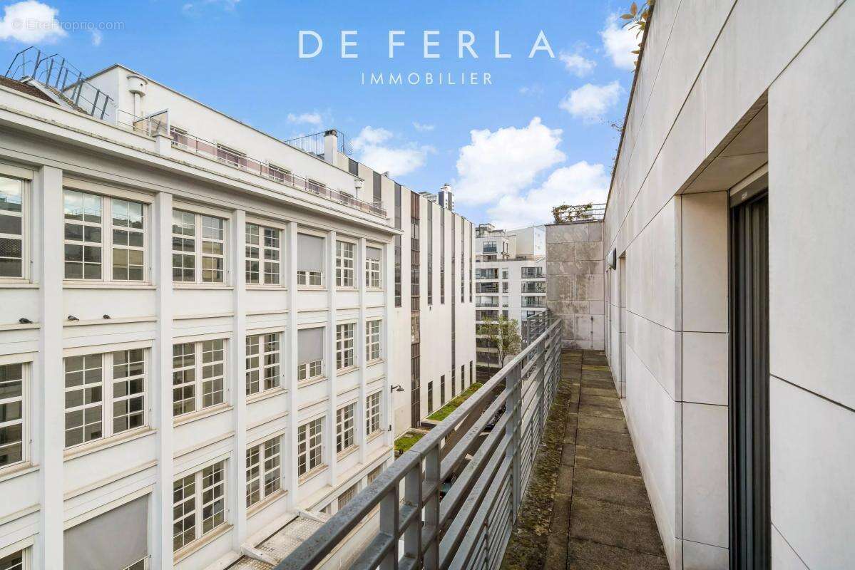 Appartement à PARIS-15E
