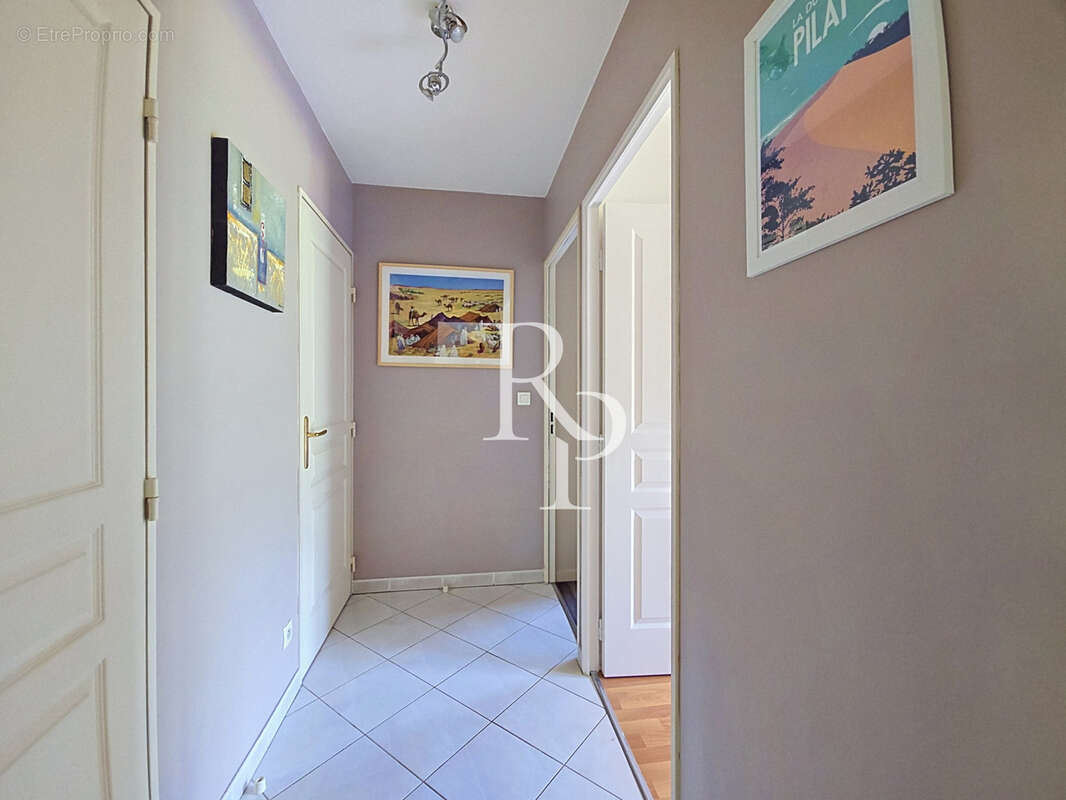 Appartement à TASSIN-LA-DEMI-LUNE