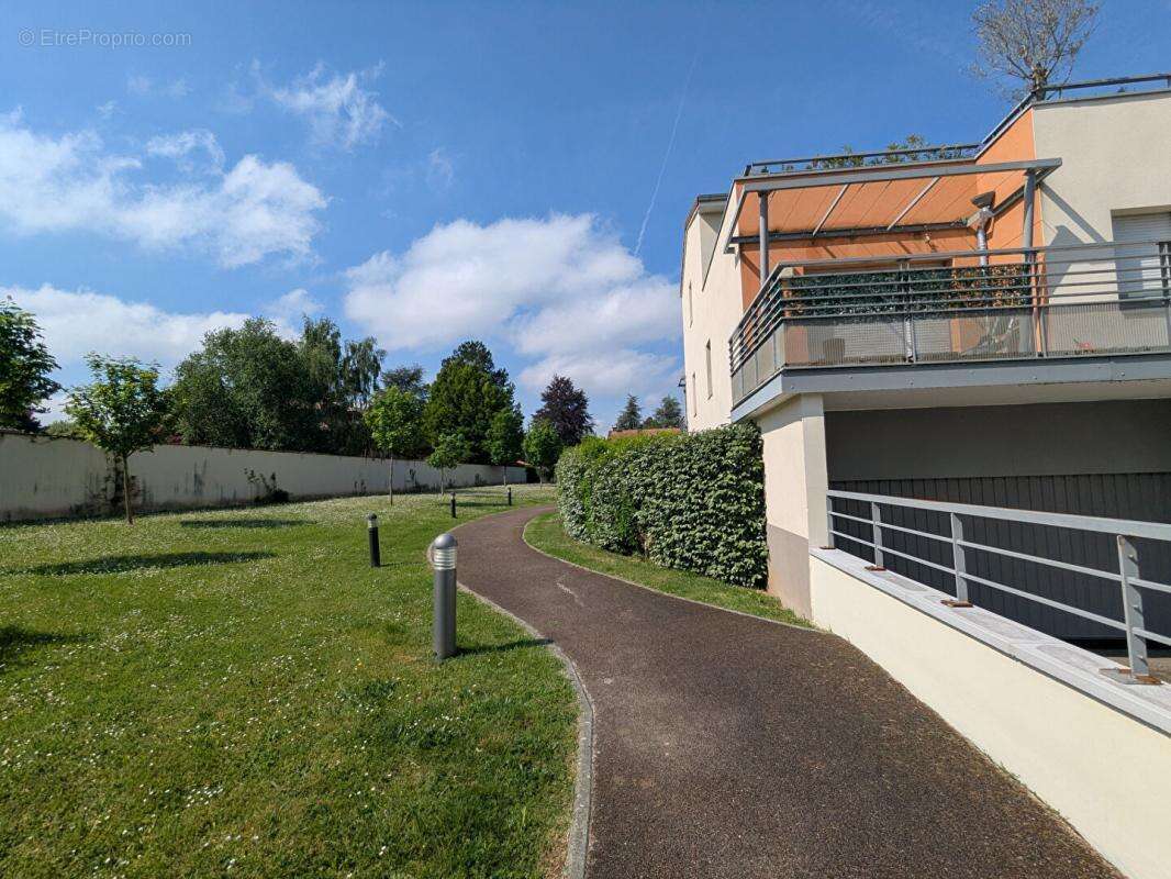 Appartement à TASSIN-LA-DEMI-LUNE